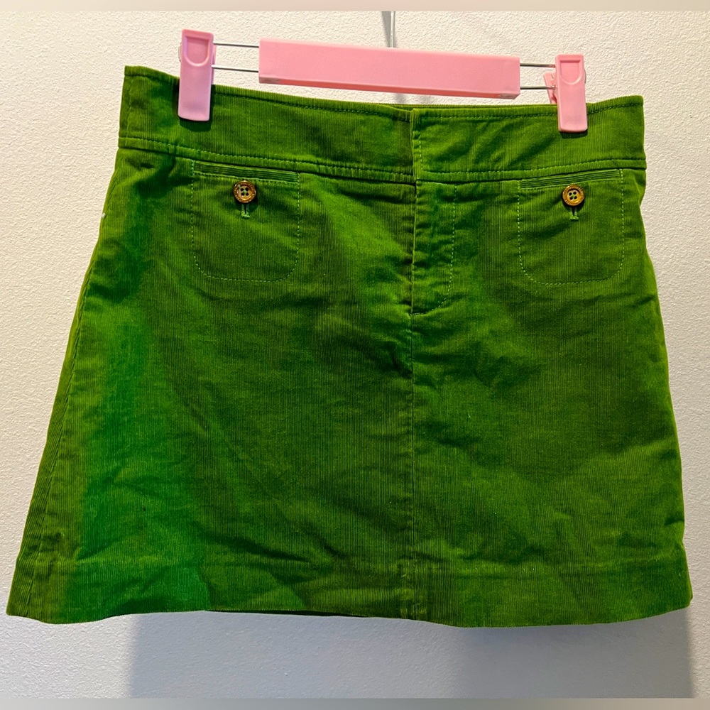 Lilly Pulitzer Corduroy Green Skirt Size 0 Front Kick Pleat Pocket button accent